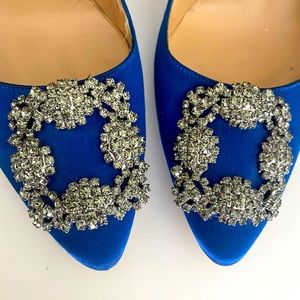Manolo Blahnik Hangisi 105 Embellished Satin Pumps